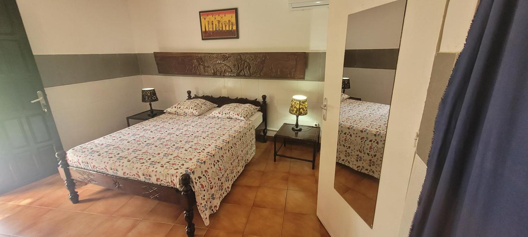 Hotel Katakalousse Yembakana Стая снимка